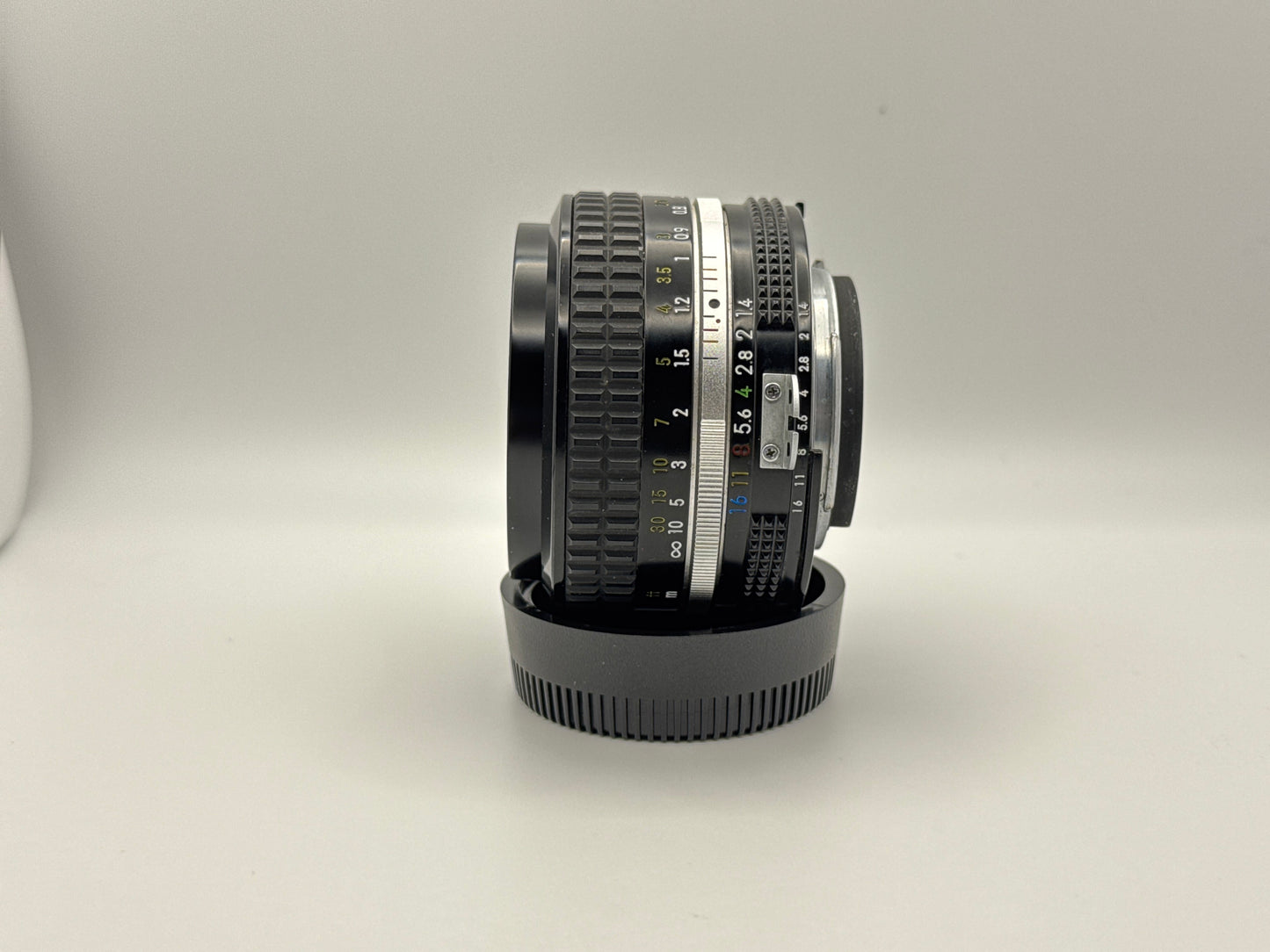 [ MINT ] Canon New FD 50mm F/1.4 Lens From Japan