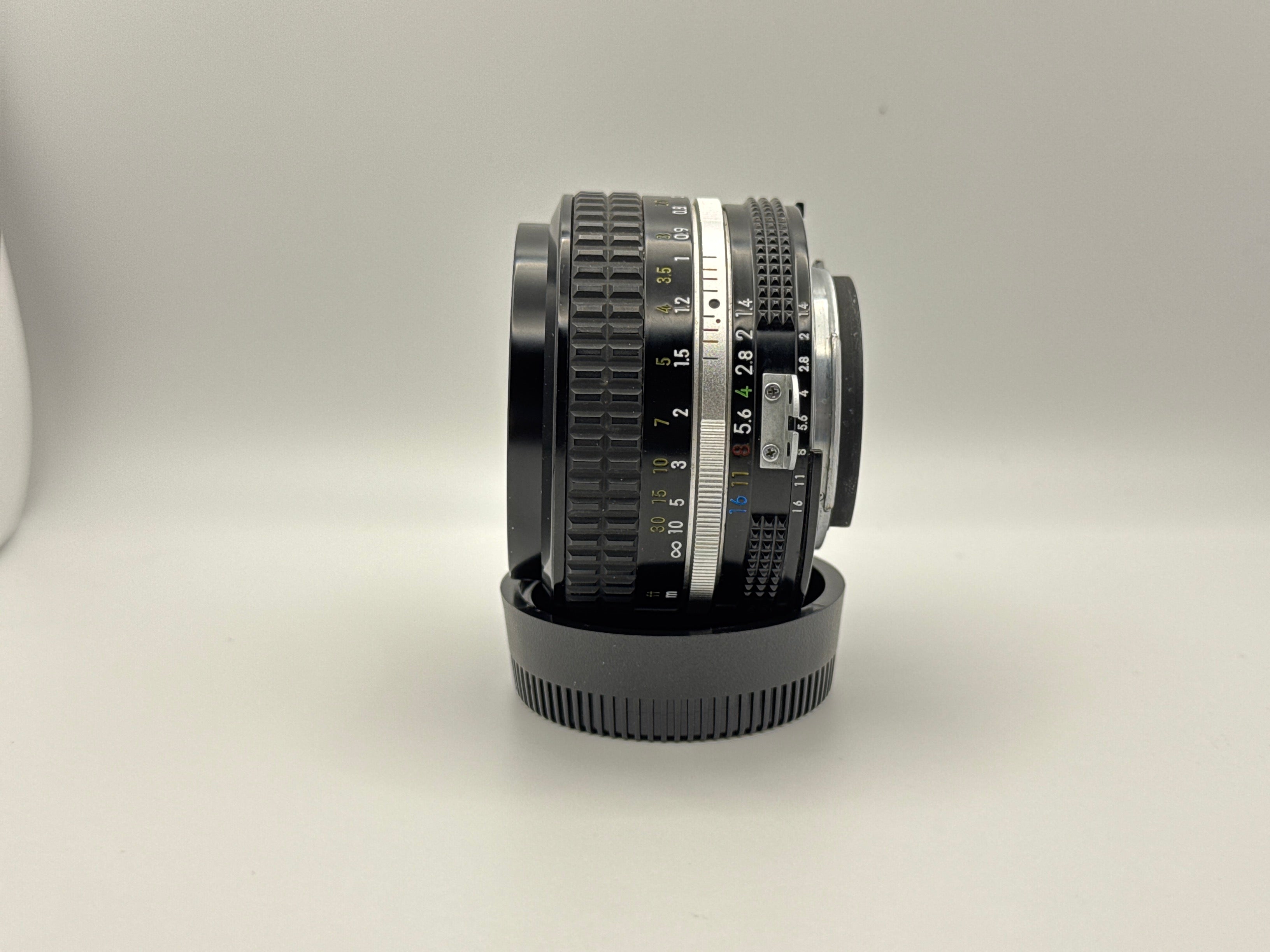 【美品】Nikon Ai 50mm f1.4 純正キャップ&フィルター付き l.jpg
