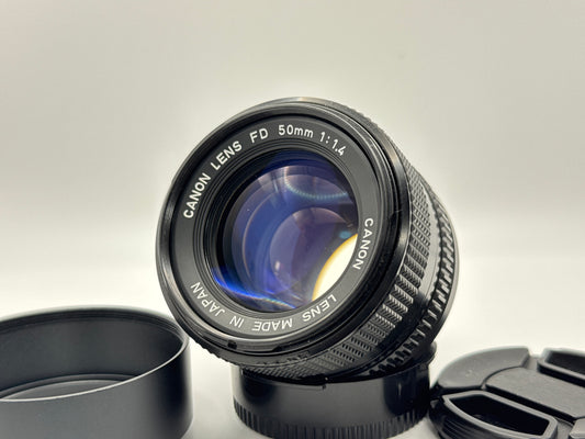 [MINT w/ hood ] Nikon Ai 50mm f1.4 lens from japan