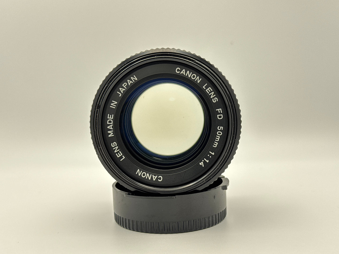 [MINT w/ hood ] Nikon Ai 50mm f1.4 lens from japan